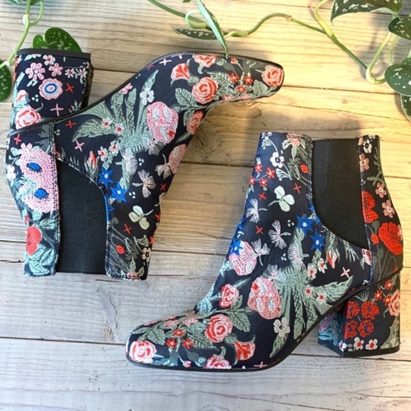 Indigo Rd Block Heel Embroidered Ankle Booties - Picture 2 of 6